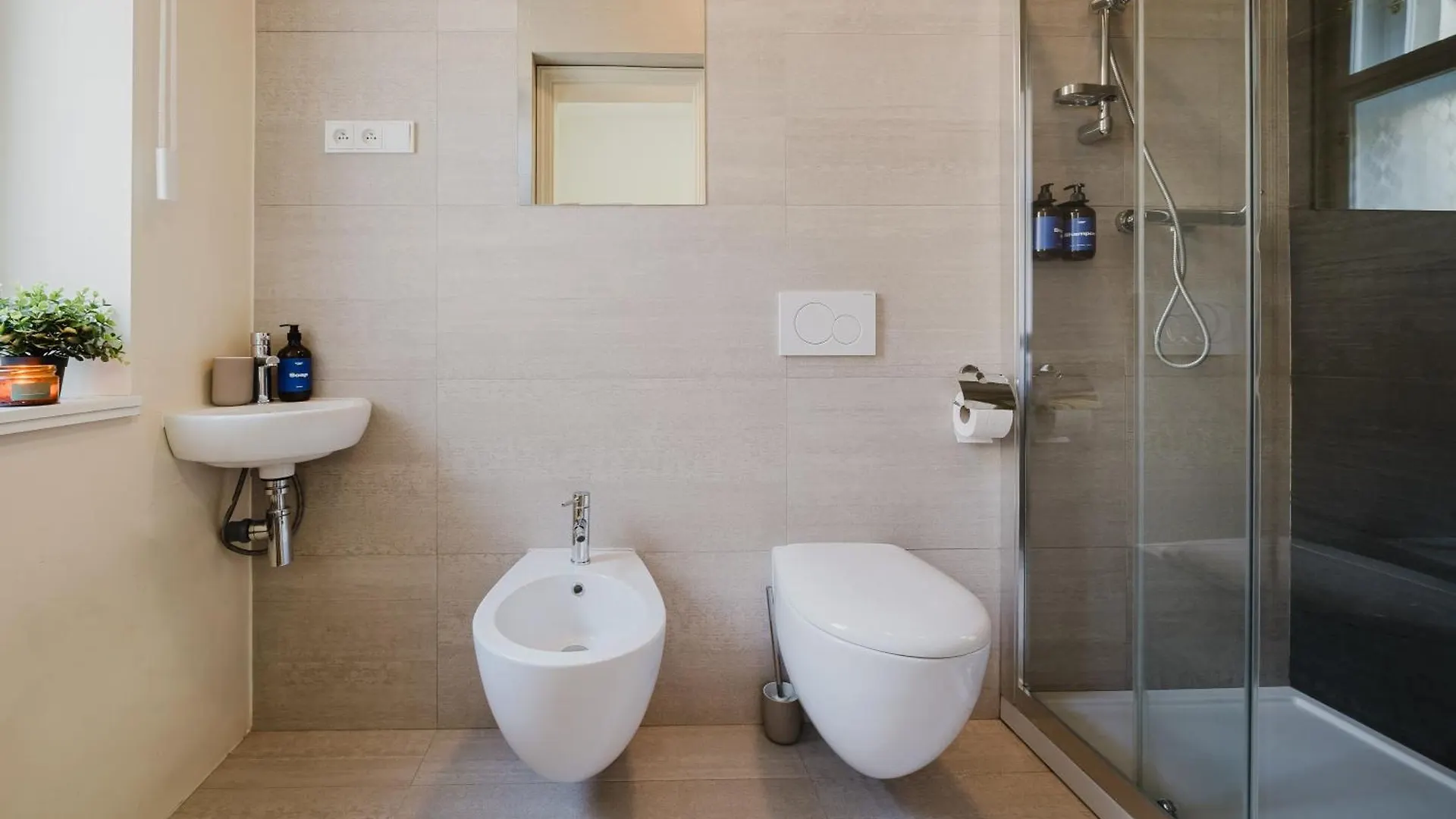Prague Days - Two-Bedroom Apartment With Parking Space And 2 Bathrooms In Vinohrady