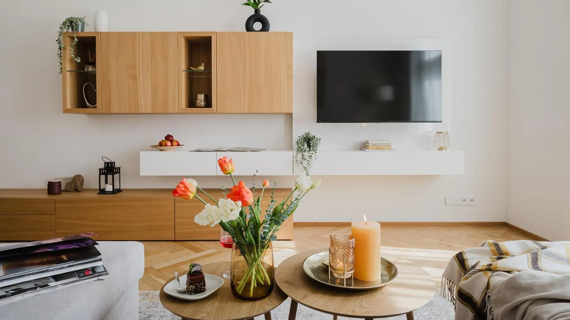 Prague Days - Two-Bedroom Apartment With Parking Space And 2 Bathrooms In Vinohrady