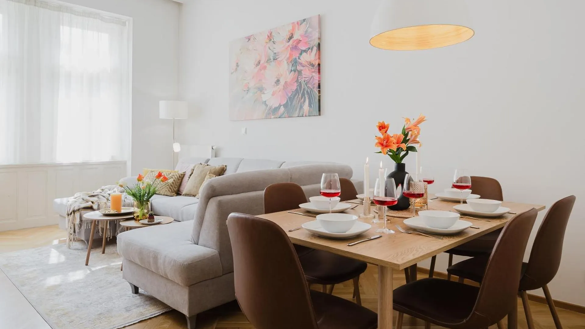 Prague Days - Two-Bedroom Apartment With Parking Space And 2 Bathrooms In Vinohrady