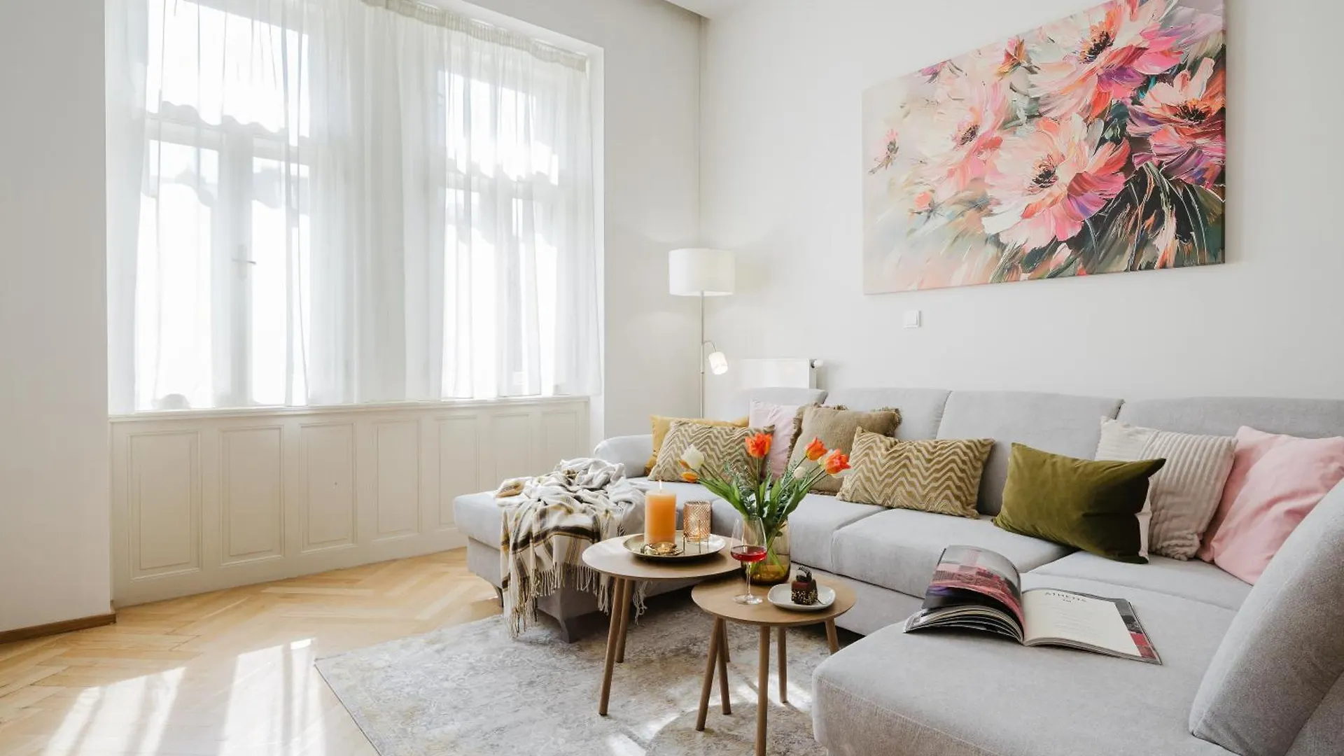 Prague Days - Two-Bedroom Apartment With Parking Space And 2 Bathrooms In Vinohrady